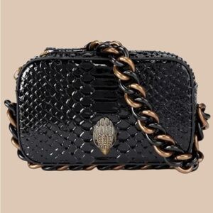 Kurt Geiger London NWT Small
Kensington Camera Bag. Full Inclusion!